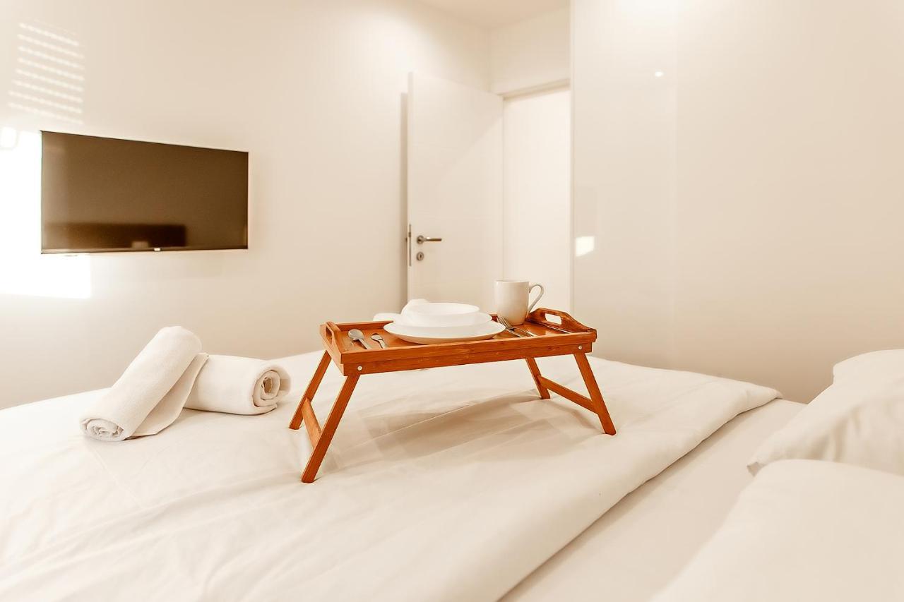 White Apartments Belgrado Esterno foto