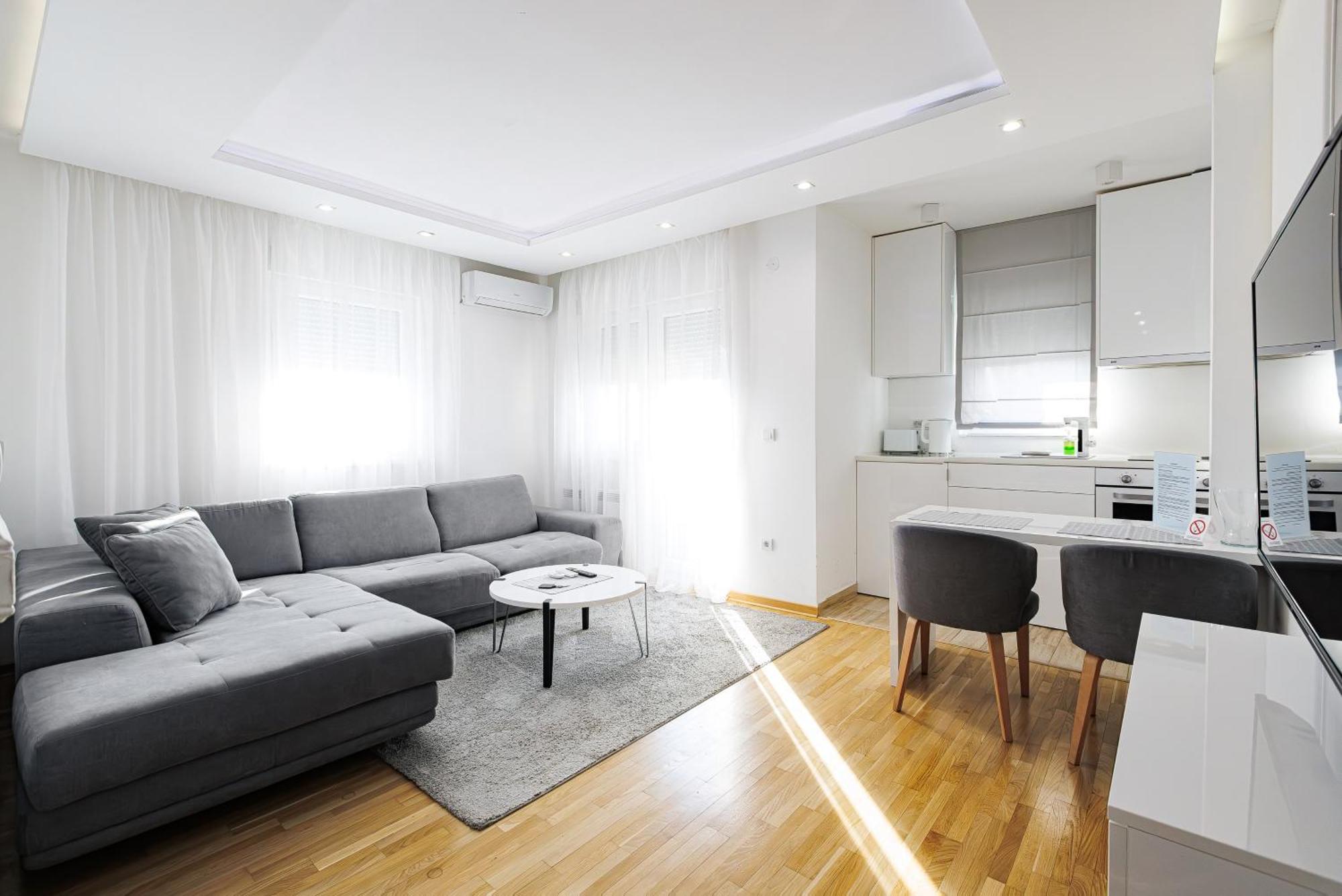 White Apartments Belgrado Esterno foto